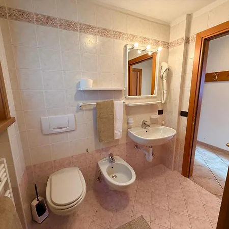 Zini Apartment